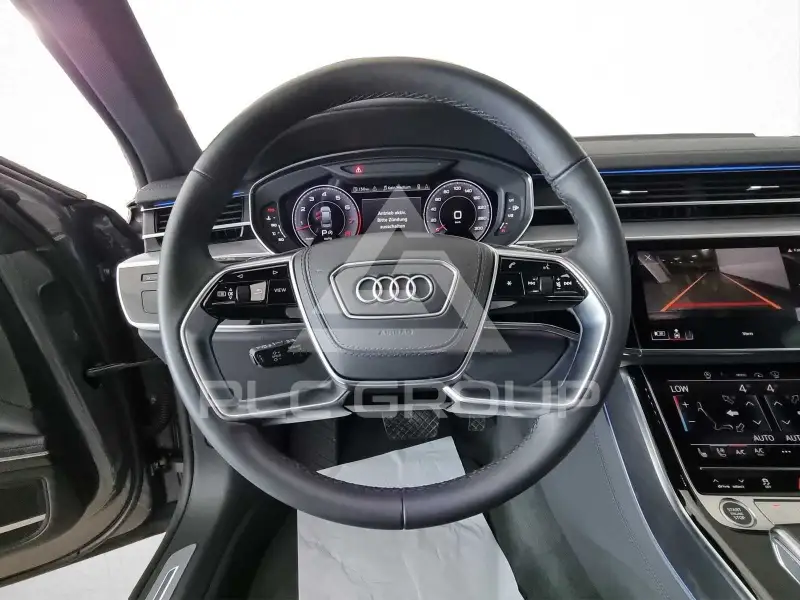 2022 Audi A8