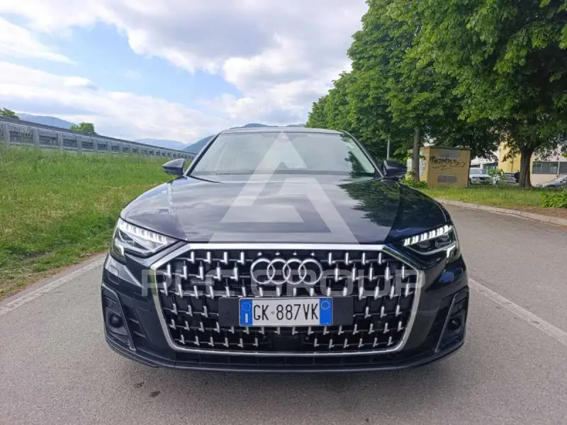 2022 Audi A8