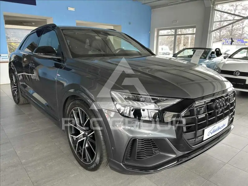 2022 Audi Q8