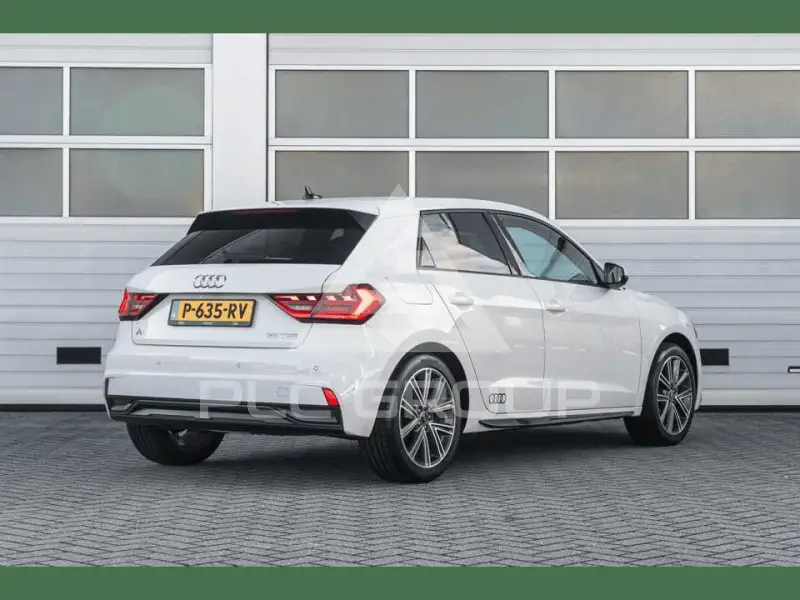 2022 Audi A1