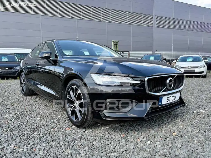 2022 Volvo S60