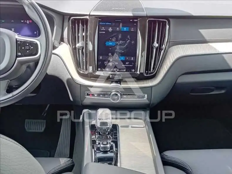2022 Volvo XC60