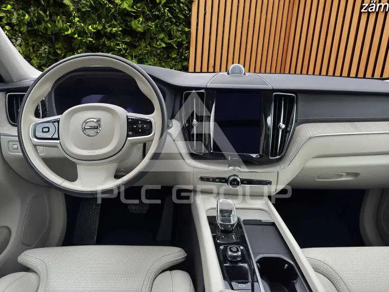 2022 Volvo XC60