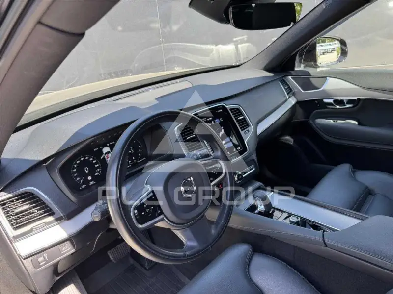 2022 Volvo XC90