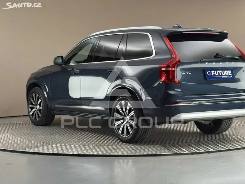 2022 Volvo XC90