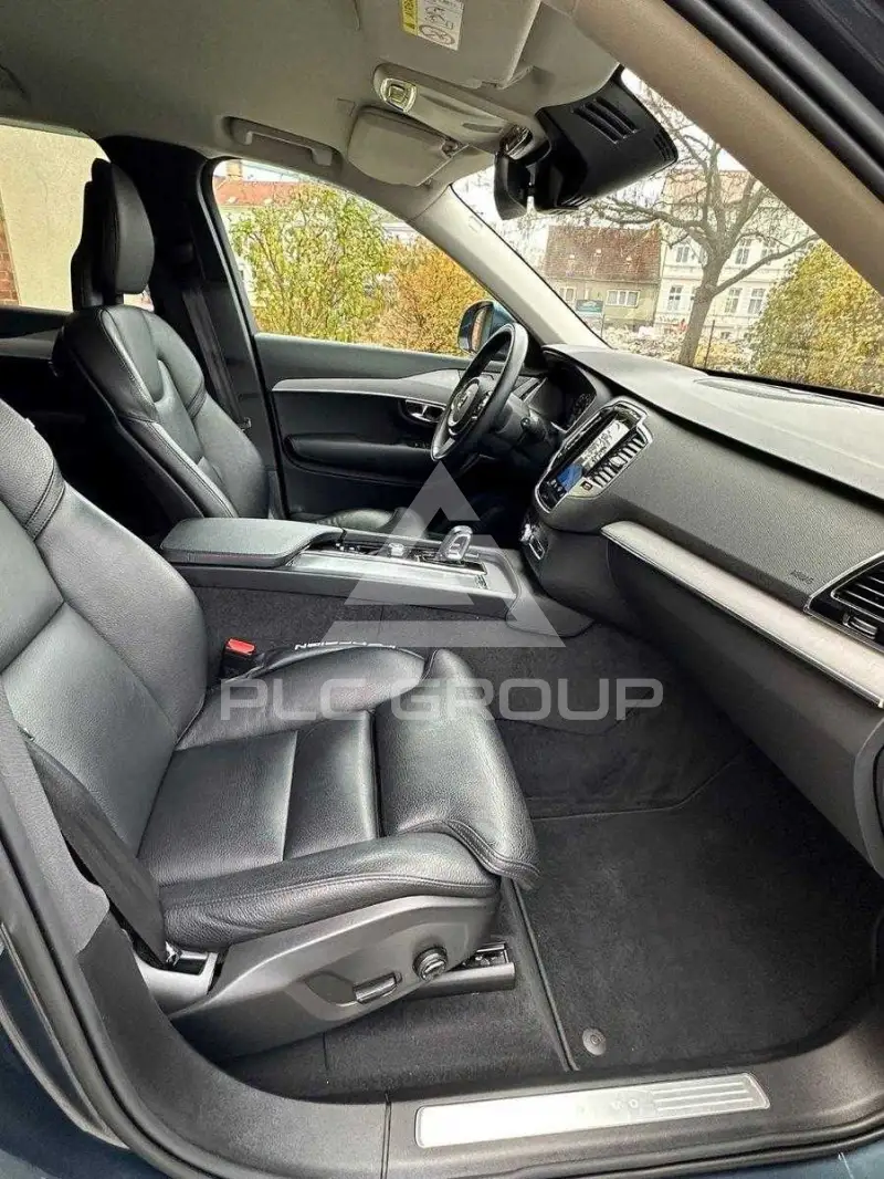 2022 Volvo XC90