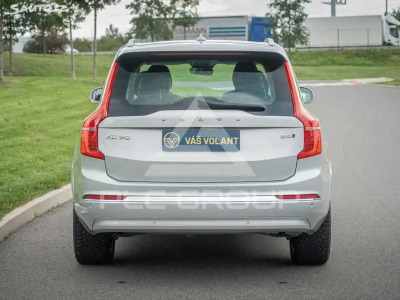 2022 Volvo XC90