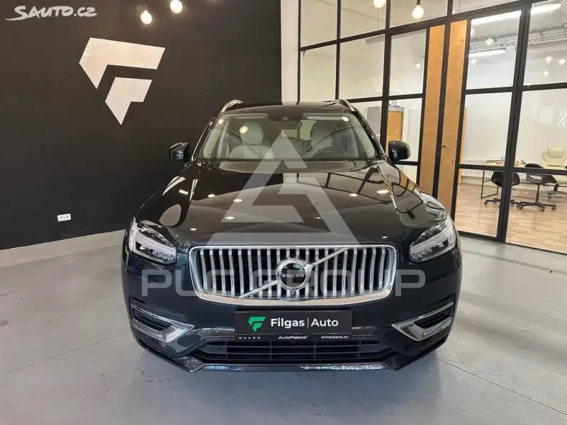 2022 Volvo XC90