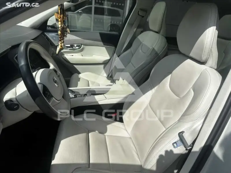 2022 Volvo XC90