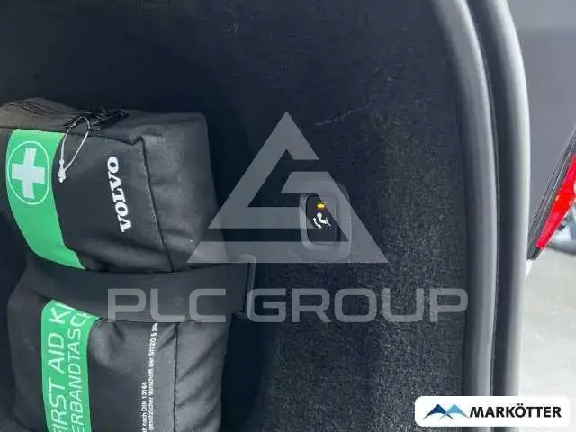 2022 Volvo V90