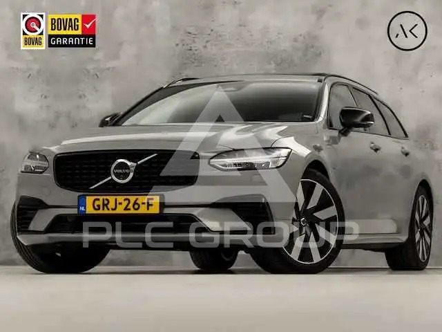 2022 Volvo V90