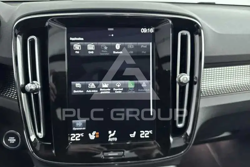 2022 Volvo XC40