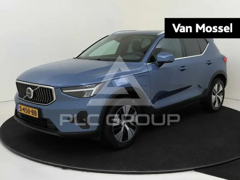 2022 Volvo XC40