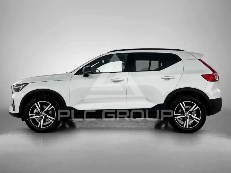 2022 Volvo XC40