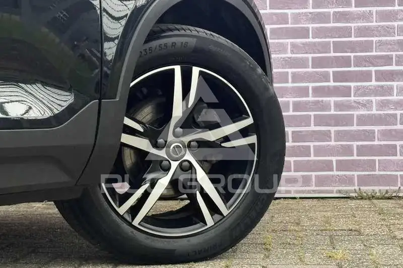 2022 Volvo XC40