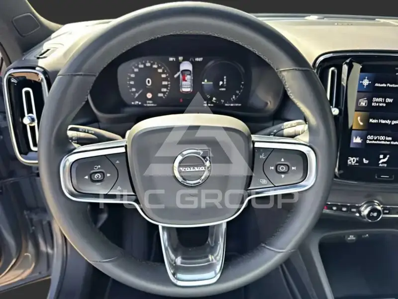 2022 Volvo XC40