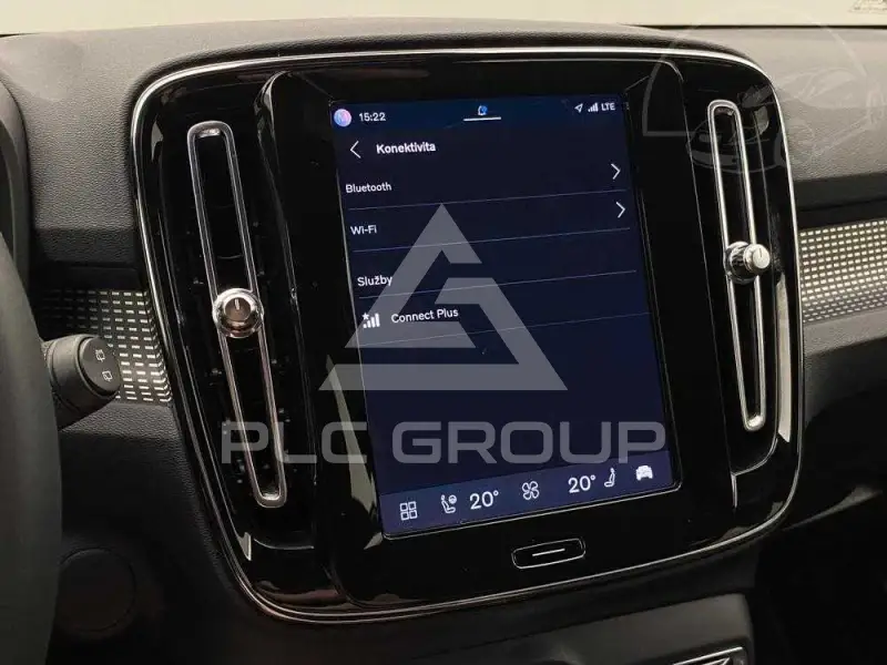 2022 Volvo XC40