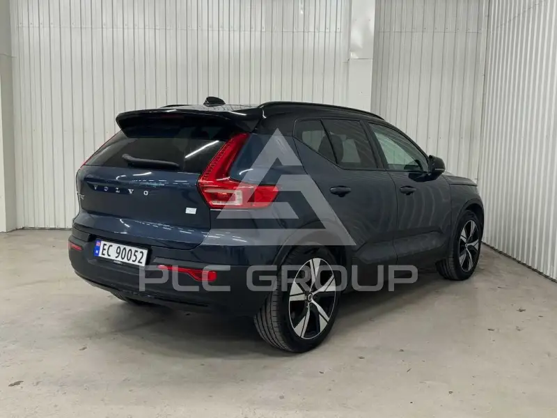 2022 Volvo XC40