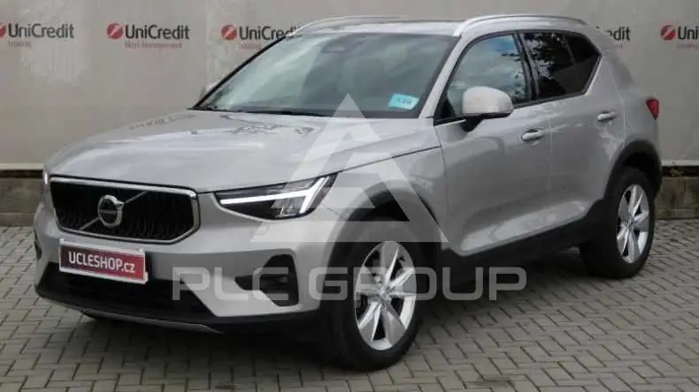2022 Volvo XC40
