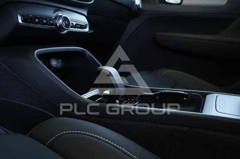 2022 Volvo XC40