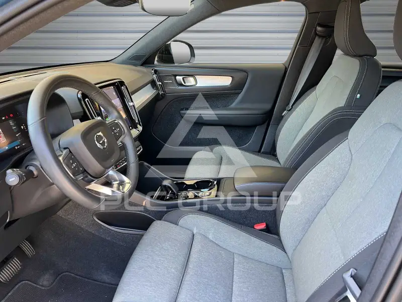 2022 Volvo XC40