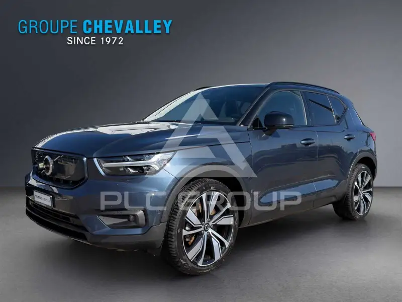 2022 Volvo XC40