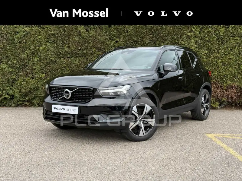 2022 Volvo XC40