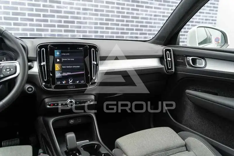 2022 Volvo XC40