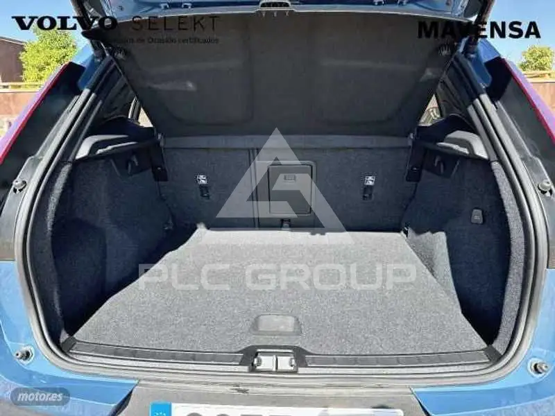 2022 Volvo XC40