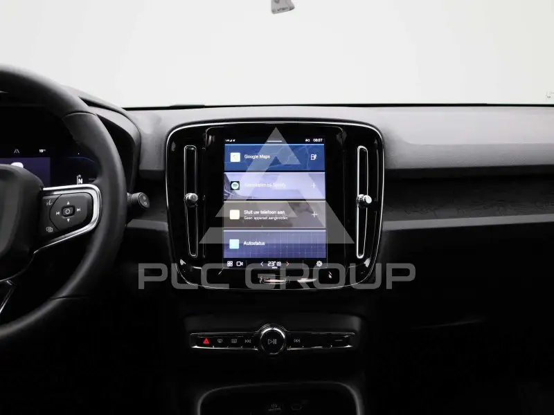 2022 Volvo XC40