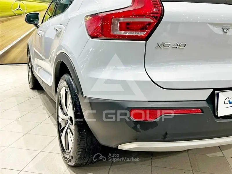 2022 Volvo XC40