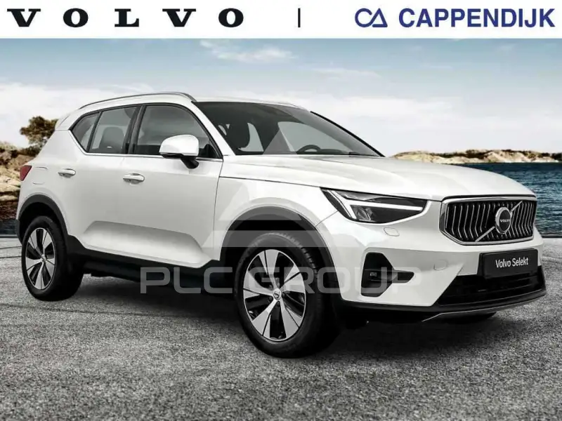 2022 Volvo XC40