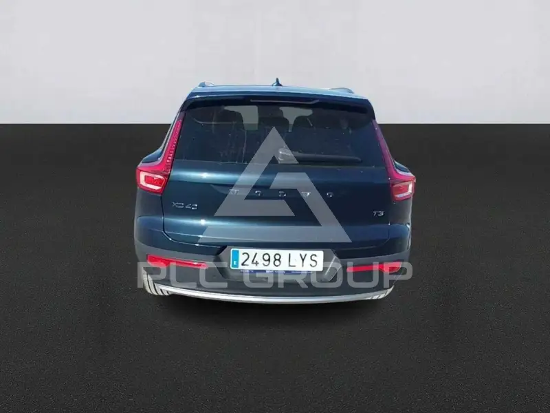 2022 Volvo XC40