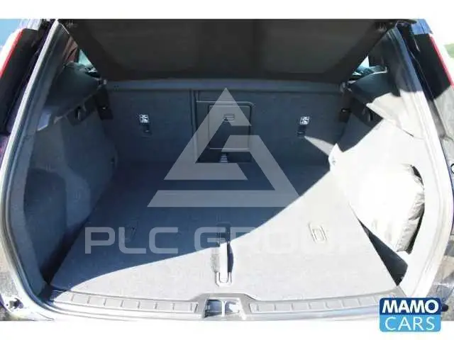 2022 Volvo XC40