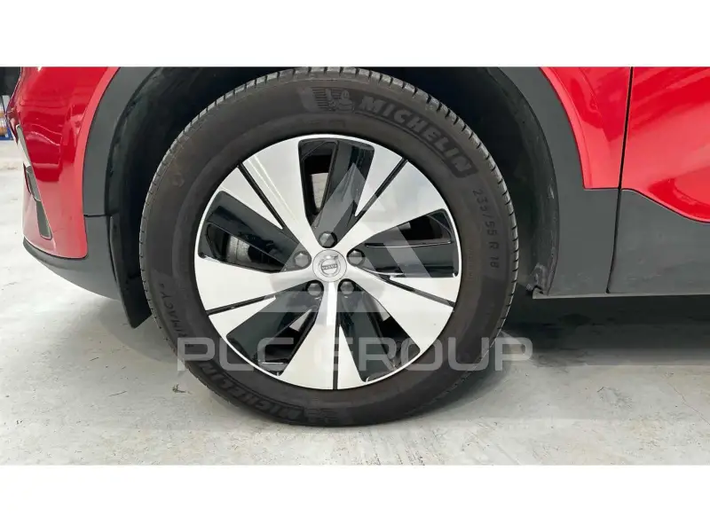 2022 Volvo XC40