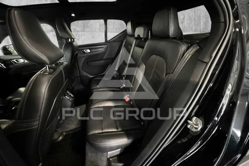 2022 Volvo XC40