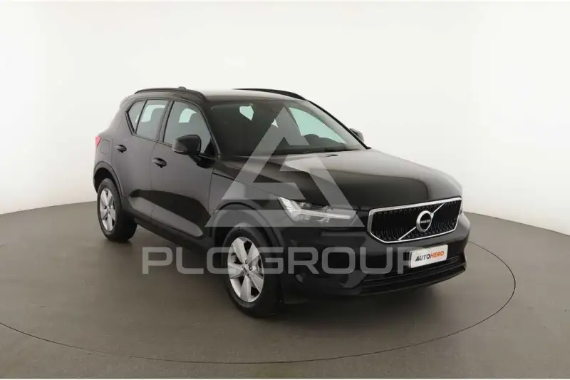 2022 Volvo XC40