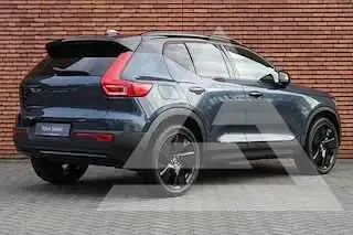 2022 Volvo XC40