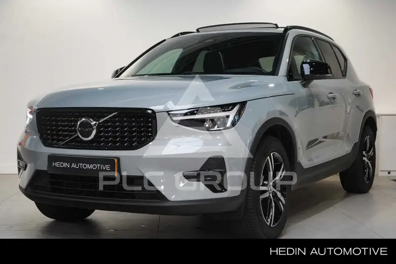 2022 Volvo XC40
