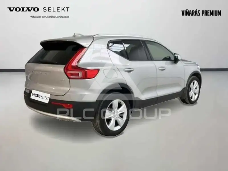2022 Volvo XC40