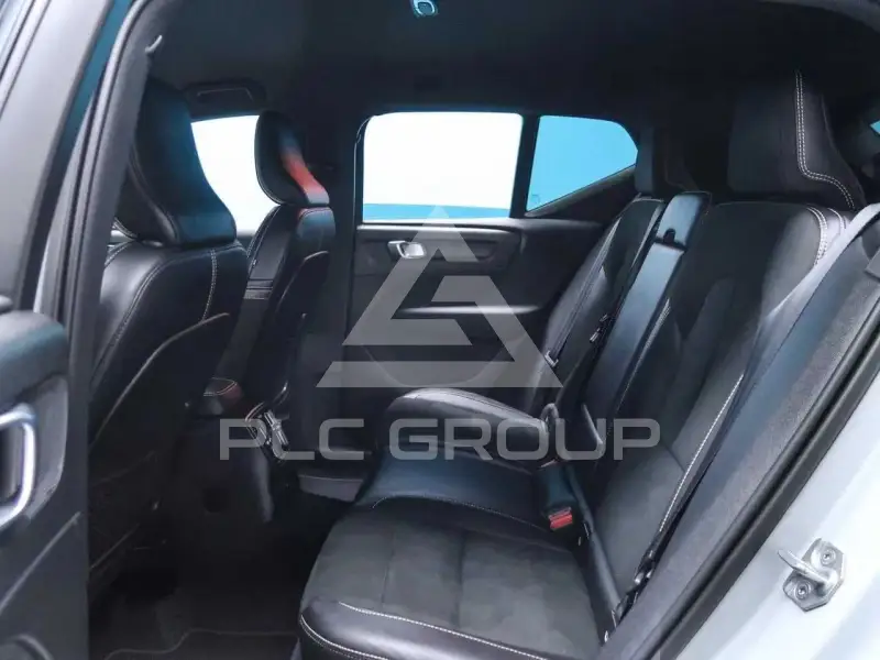 2022 Volvo XC40