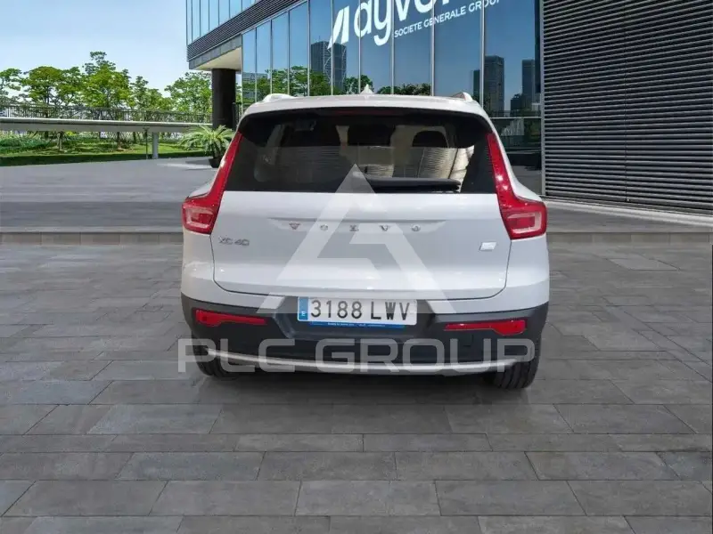 2022 Volvo XC40
