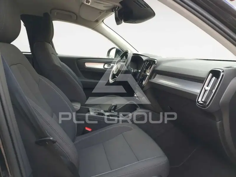 2022 Volvo XC40