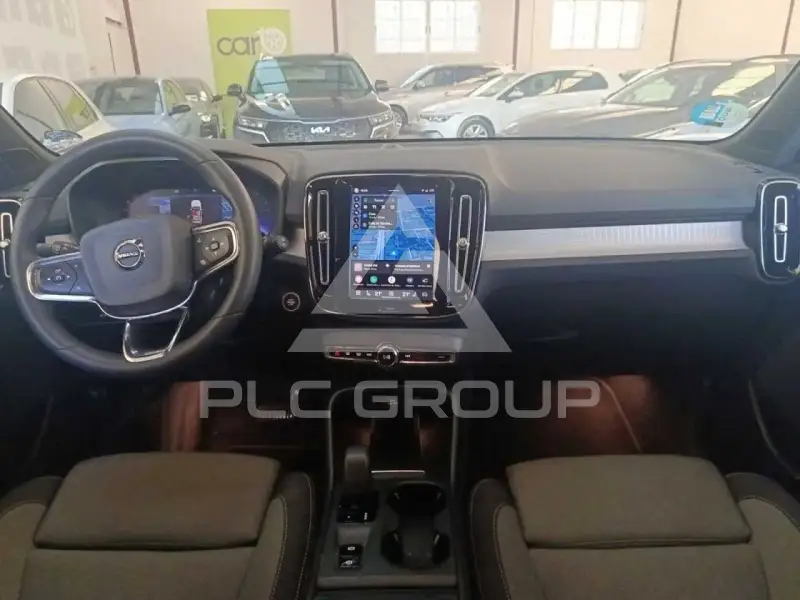 2022 Volvo XC40