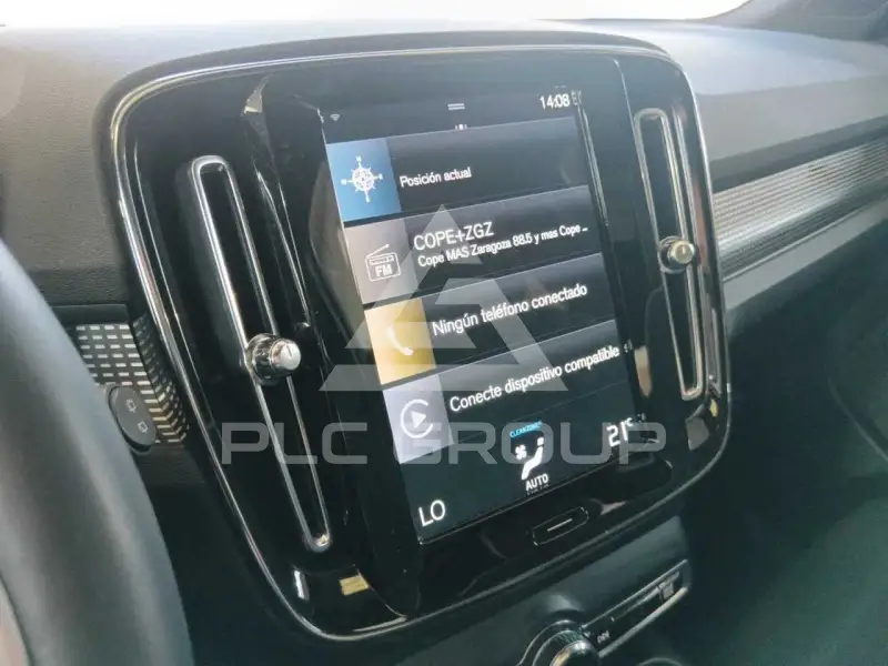 2022 Volvo XC40