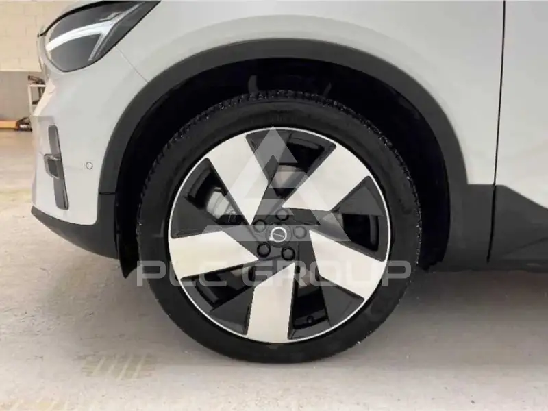 2022 Volvo XC40