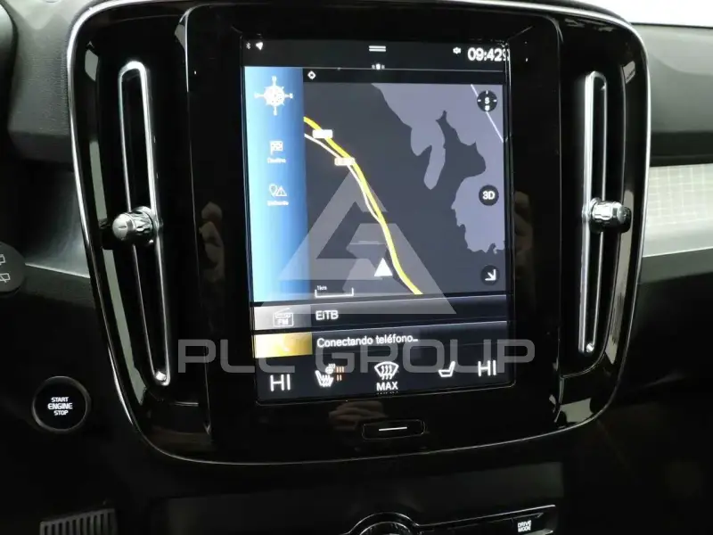 2022 Volvo XC40