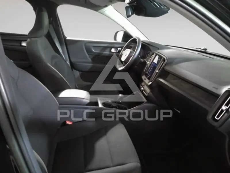 2022 Volvo XC40
