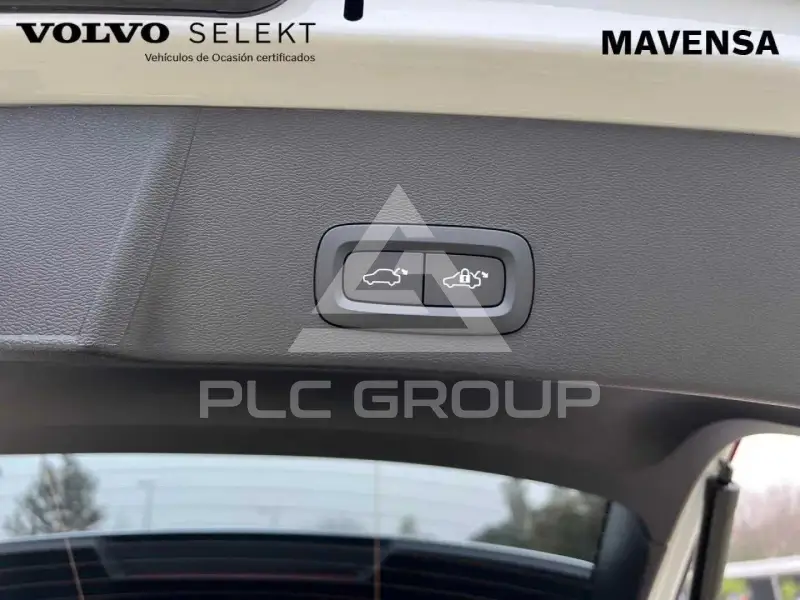 2022 Volvo XC40