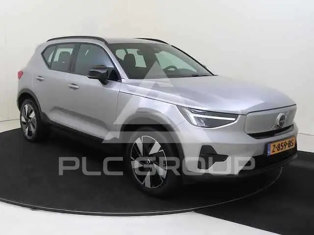 2022 Volvo XC40